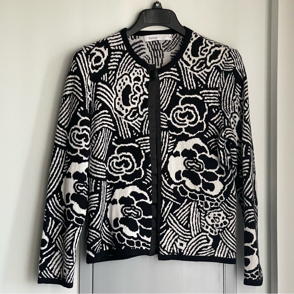 SKOVHUUS Black and White Floral Patterned Cardigan Jacket